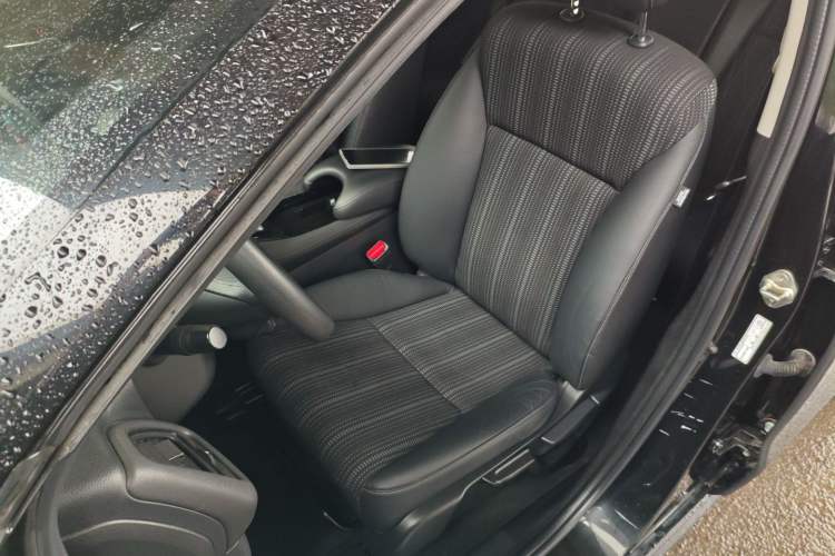 Used Honda Vezel 2017 1.8L CVT Front-Wheel Drive Pioneer Edition Left Front Seat