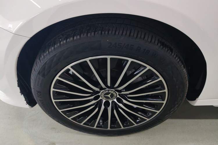 Used Mercedes-Benz E-Class 2019 Restyled E 300 L Sport Luxury Edition
