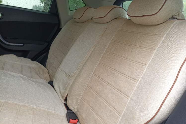 Used GAC Trumpchi GS5 2014 2.0L Automatic Two-Wheel Drive Deluxe Edition Left Rear Seat