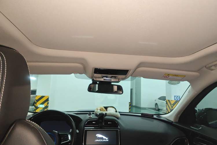 Used Jaguar F-PACE 2018 3.0 SC Four-Wheel Drive R-Sport Sport Edition Headliner