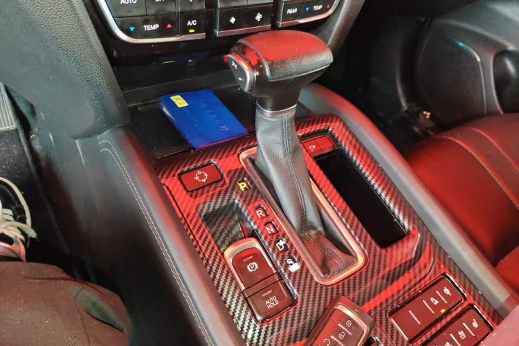 Used GAC Trumpchi GS8 2017 320T Two-Wheel Drive Luxury Smart Connectivity Version (7 Seats)
