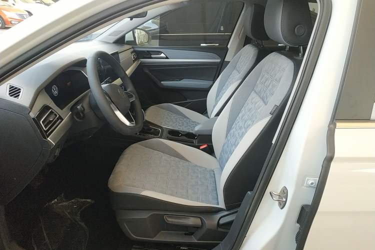 Used Volkswagen Lavida 2023 300TSI DSG Full-Comfort Edition Left Front Seat