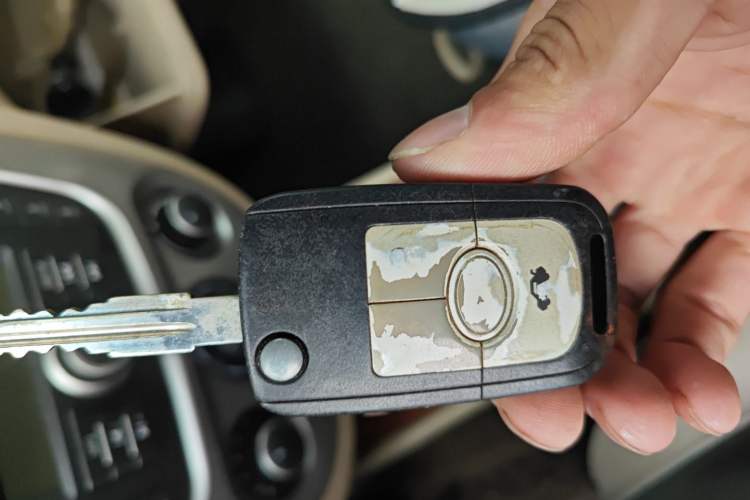 Used Buick Excelle 2013 1.5L Manual Luxury Model Vehicle Key