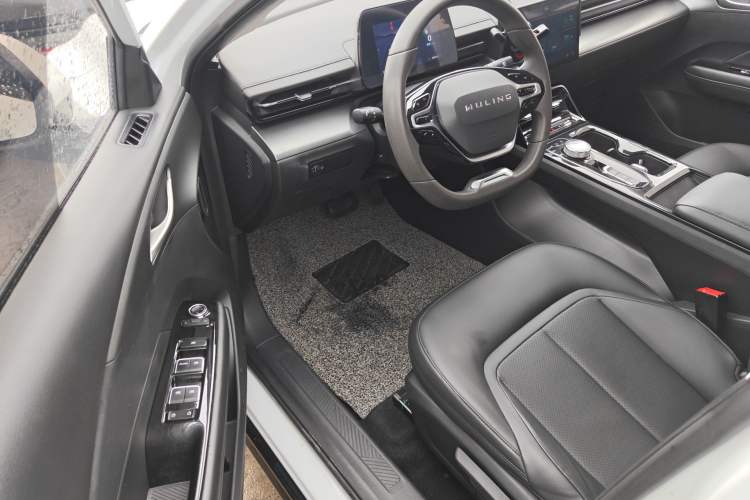 Used Wuling E5 2024 410 km Standard Version