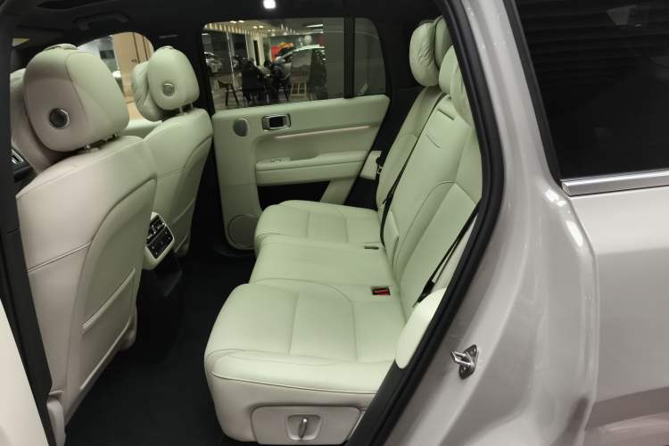 Used Li Auto L6 2025 Pro Smart Refresh Edition