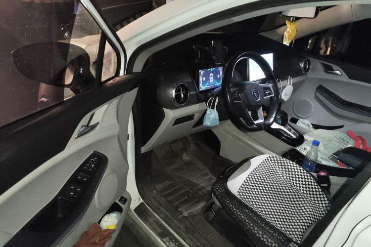 Used BYD Yuan Pro 2023 401 km Deluxe Version Driver Seat