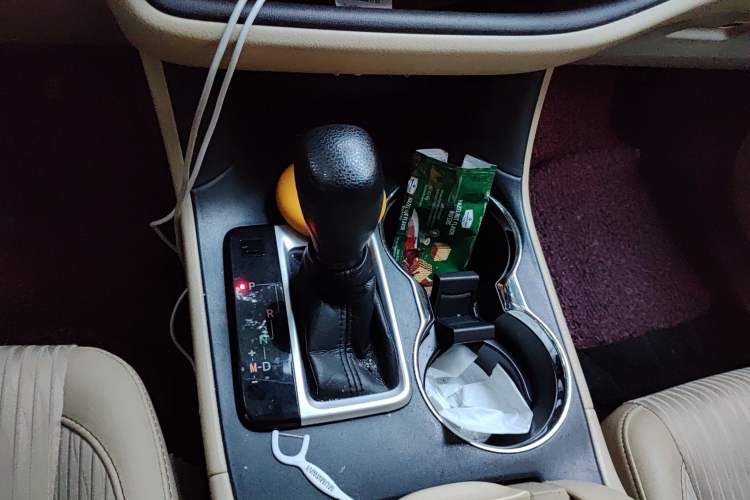 Used Toyota Highlander 2018 2.0T Two-Wheel Drive Elite Version 5 Seats China VI Standard
