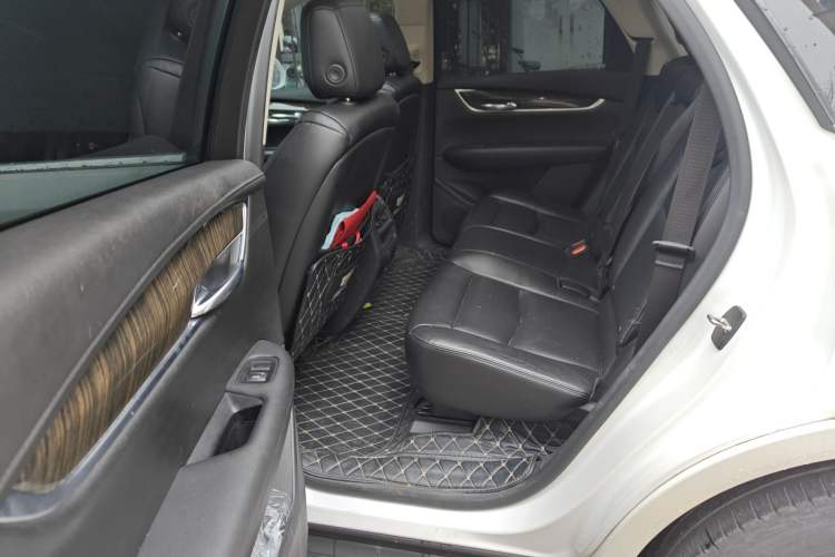 Used Cadillac XT5 2018 25T Luxury Model