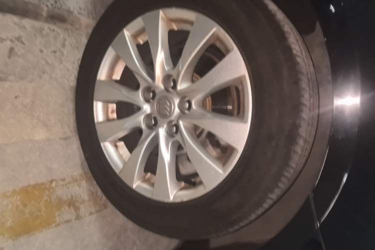 Used Buick LaCrosse 2013 2.4L SIDI Leading Comfort Version