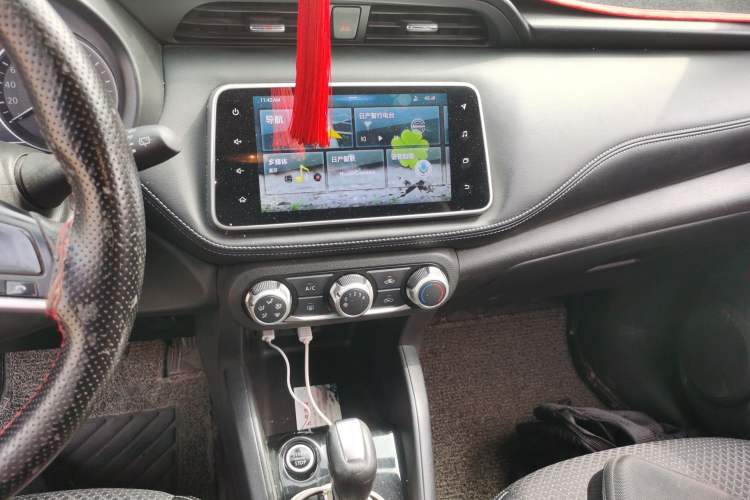 Used Nissan Kicks 2018 1.5L CVT Smart Connect Luxury Edition