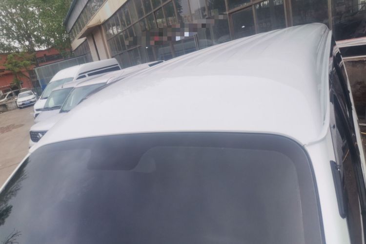 Used Jinbei Gold Hiace M Classic 2022 1.5L Engineering Lion Passenger Van 7 Seats Roof