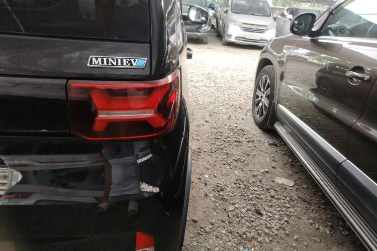 Used Wuling Hongguang MINIEV 2022 GAMEBOY 200km Gaming Edition with Lithium Iron Phosphate Exterior 1