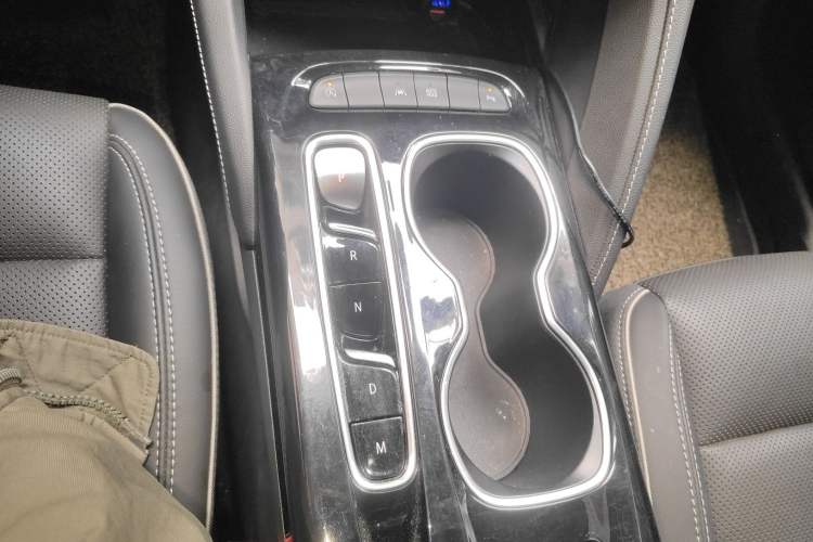 Used Buick Envision 2022 Encore S 552T Two-Wheel-Drive Luxury Model