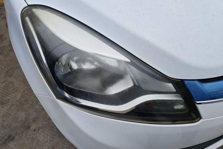 Used CHANGAN Benni EV 2018 EV260 Standard Model Right Front Headlight