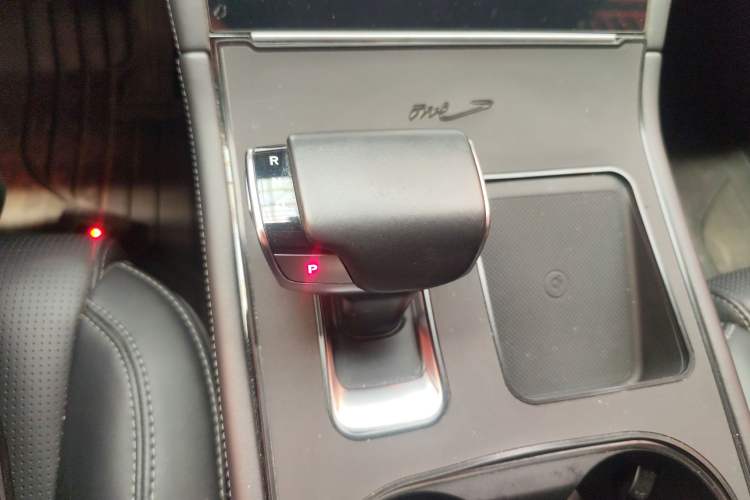 Used Li Auto ONE 2021 Extended-Range 6-Seater Version Gear Lever