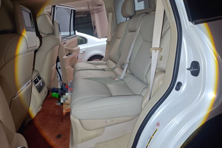 Used Lexus LX 2012 570
