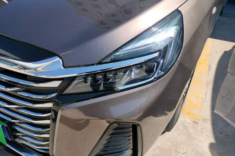 Used Buick GL8 2023 Land Executive Class Smart Enjoyment Model