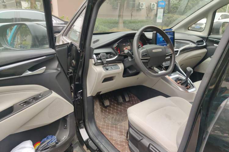 Used SAIC MAXUS G50 2022 1.5T Manual Touring A