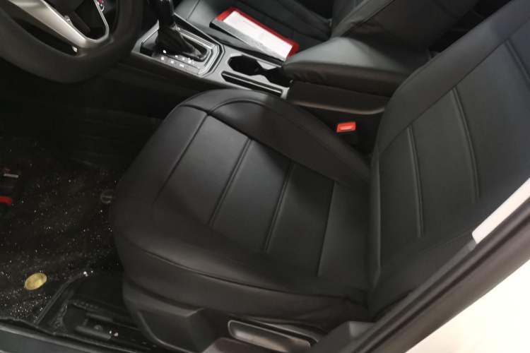 Used Volkswagen Lavida 2023 1.5L Automatic De Yi Edition Left Front Seat