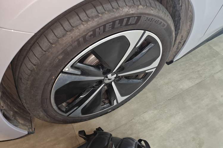 Used Nio ET5 2025 75 kWh