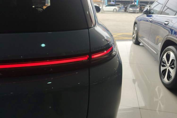 Used Li Auto L8 2023 Max model