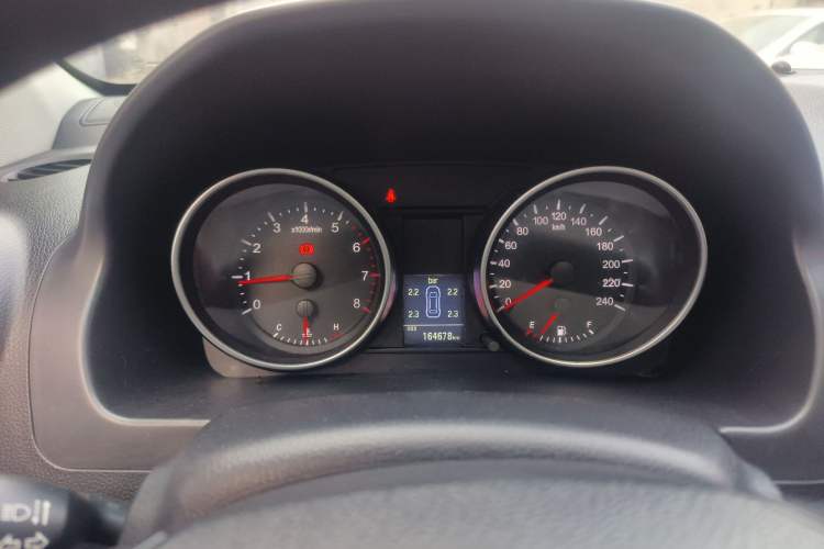 Used Haval H6 2015 Upgraded Model 1.5T Manual Two-Wheel Drive Elite Version