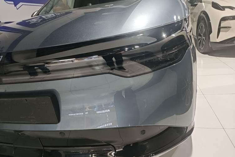 Used Zeekr 7X 2025 100 kWh Long-Range Rear-Wheel Drive with Intelligent Driving Features Left Front Headlight