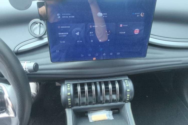 Used BYD Yuan PLUS 2024 Honor Edition 510KM Beyond Model Audio And AC Panel