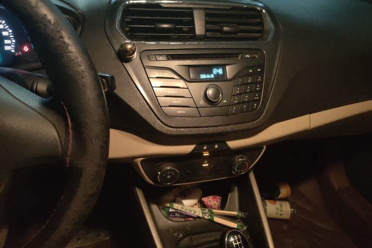 Used Ford Escort 2015 1.5L Manual Comfort Model
