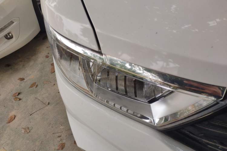 Used Wuling Hongguang V 2022 1.5L Jingqu Version Hydraulic Power Steering LAR