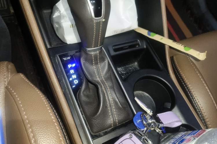 Used Hyundai Tucson 2015 1.6T Dual-Clutch Two-Wheel-Drive Smart Model Gear Lever