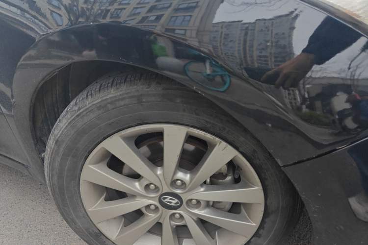 Used Hyundai Mistra 2014 1.8L Automatic Smart GLS
