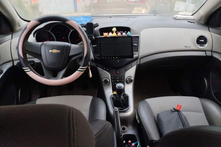 Used Chevrolet Cruze 2011 1.6L SE MT Transformers Edition