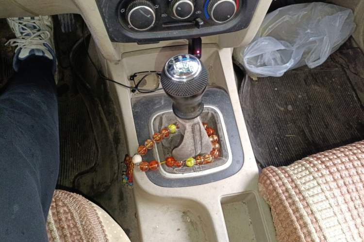 Used CHANGAN KAICHENG Shenqi F30 2016 1.5L Comfort Plus Long Wheelbase DAM15L Gear Lever