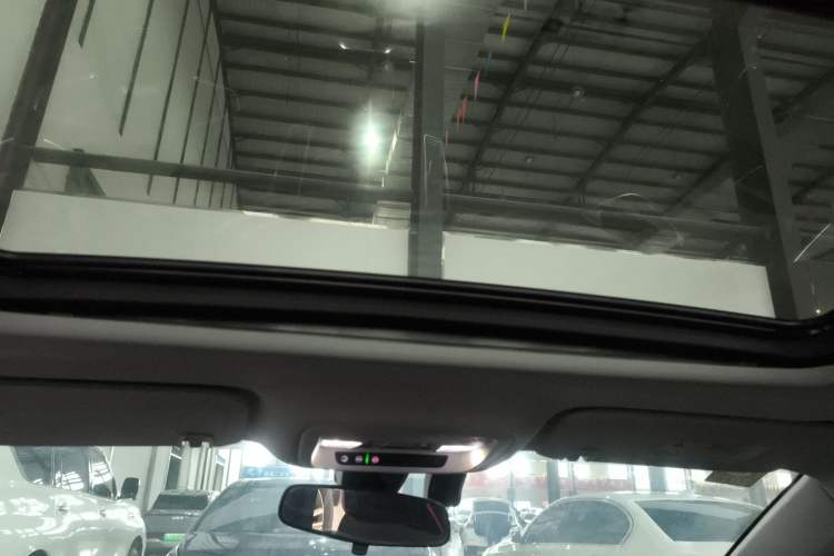 Used Chevrolet Malibu XL 2021 535T Automatic Sport Edition Headliner