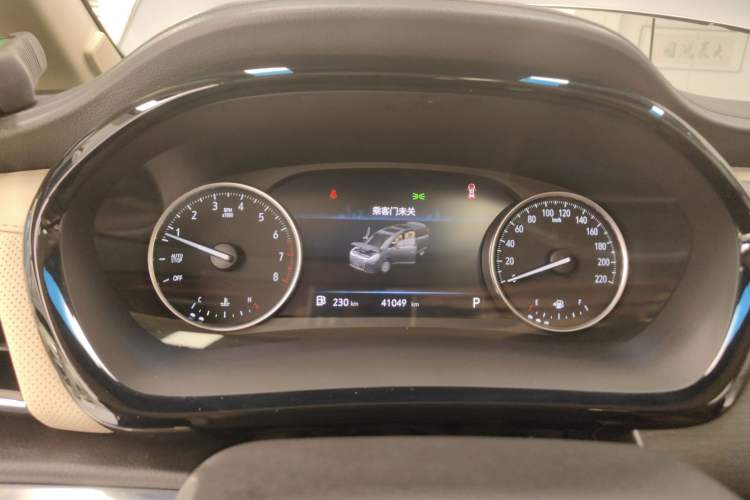 Used Buick GL8 2023 Land Business Class Smart Deluxe Model