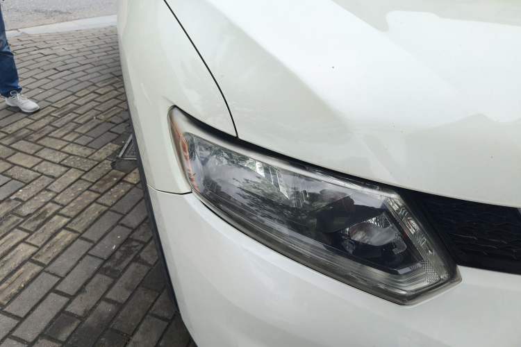 Used Nissan X-Trail 2014 2.0L CVT Comfort Edition 2WD Right Front Headlight