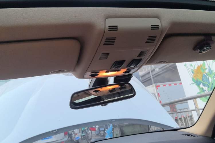 Used BMW X1 2012 sDrive18i Luxury Edition