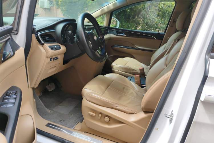 Used Buick GL8 2017 ES 28T Flagship Model China V Standard Left Front Seat