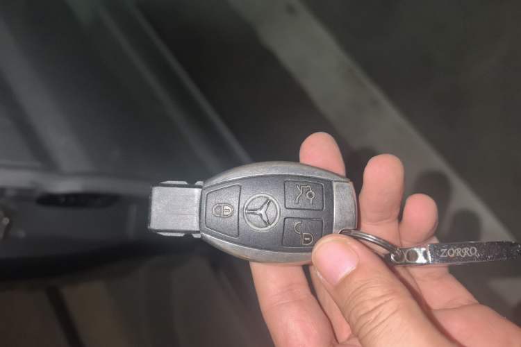 Used Mercedes-Benz Viano 2010 2.5L Luxury Edition
