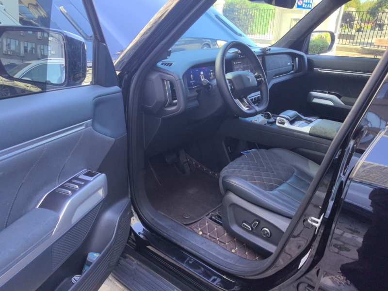 Used Deepal G318 2024 Four-Wheel-Drive Air Suspension Model — 17
