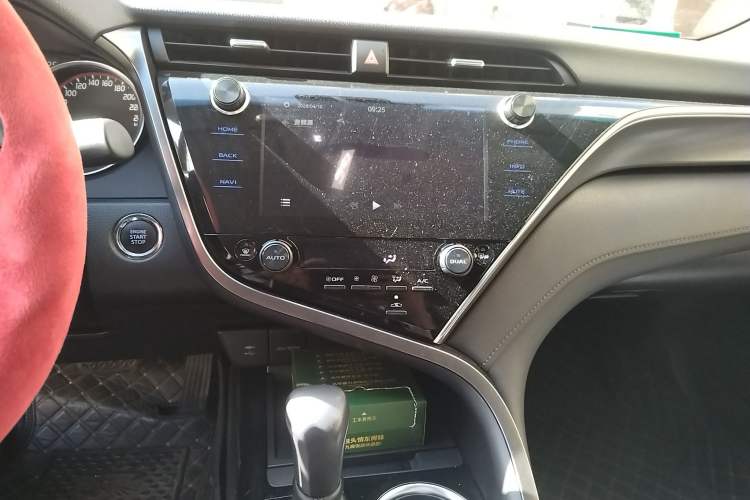 Used Toyota Camry 2019 2.0S FENGSHANG Version China VI Standard Audio And AC Panel