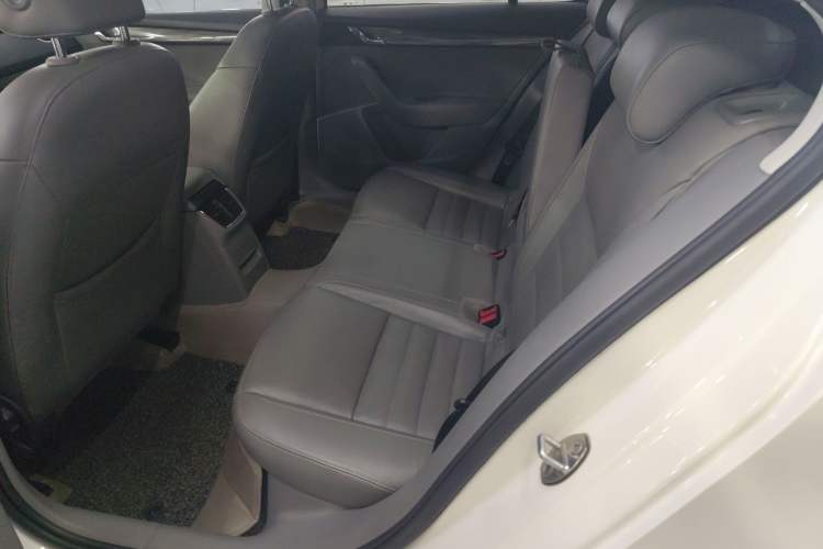 Used Skoda Octavia 2015 1.6L Automatic Yijun Edition
