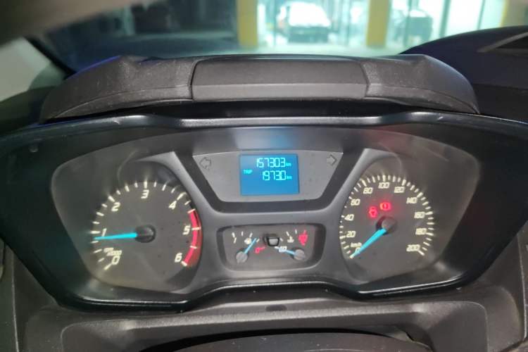 Used Ford Transit 2019 2.0T Diesel Multi-Purpose Commercial Vehicle Mid-Drive Mid-Roof 6-Seater China VI Standard
