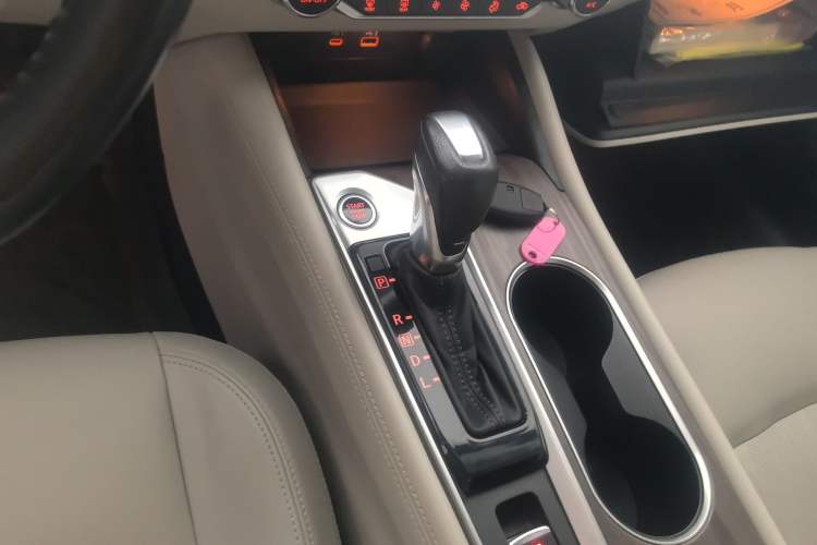 Used Nissan Teana 2021 2.0L XL Upper AD1 Smart Drive & Navigation Edition Gear Lever