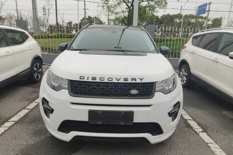 Used Land Rover Discovery Sport 2019 240 PS SE Dynamic Version China VI Standard Front