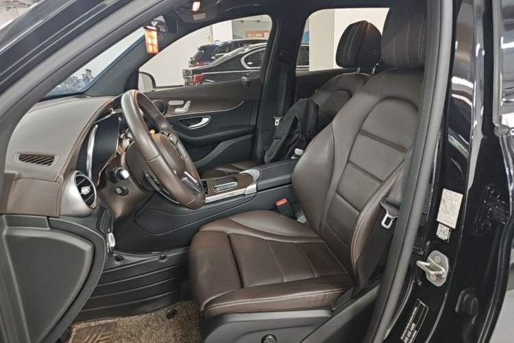 Used Mercedes-Benz GLC 2022 Second Facelift GLC 260 L 4MATIC Luxury Edition
