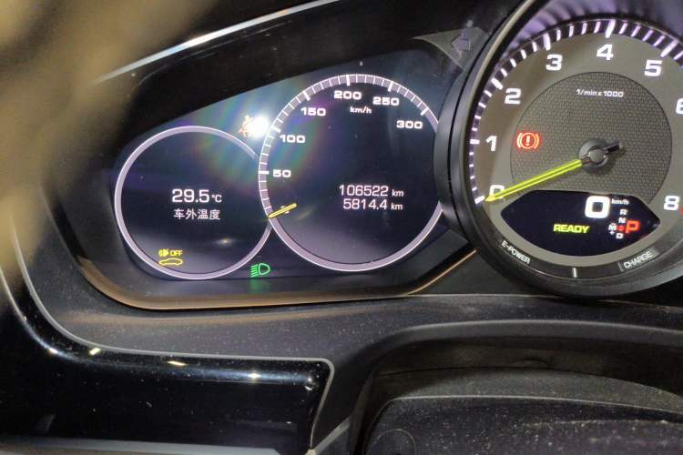 Used Porsche Panamera 2017 Panamera 4 E-Hybrid Sport Turismo 2.9T Odometer Close Up