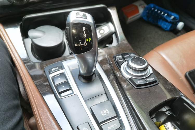 Used BMW 5 Series 2014 525Li Leading Model Gear Lever