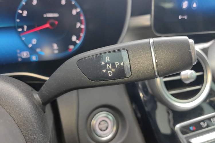 Used Mercedes-Benz GLC 2020 Facelifted GLC 260 L 4MATIC Dynamic Edition Gear Lever